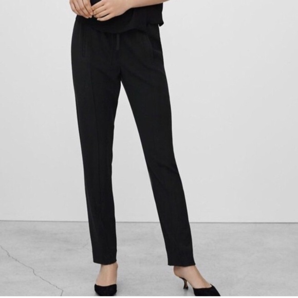 Aritzia Babaton Thibaut Relaxed Fit Tapered Leg Pant in Black - NWOT - Medium - Picture 1 of 10